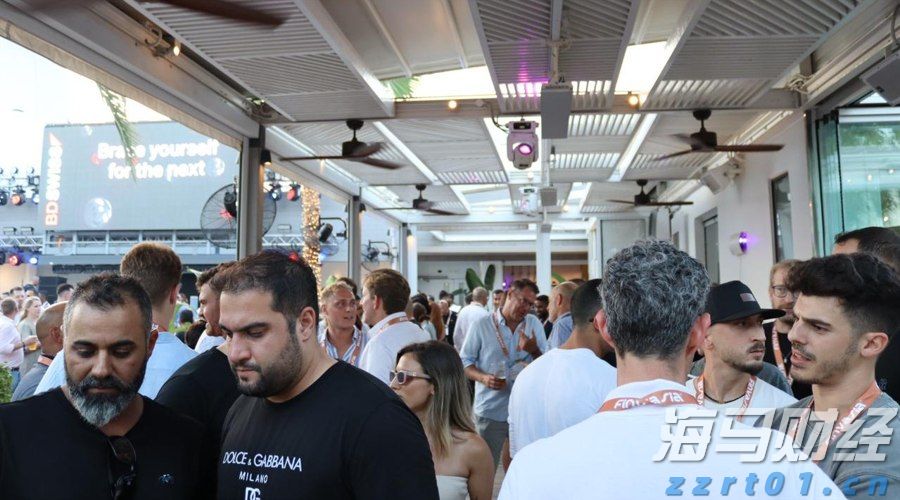 我市举办服务实体经济用工暨失业人员集中帮扶行动专场招聘会